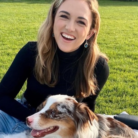 Meet your Posher, Colleen - Picture 1 of 1